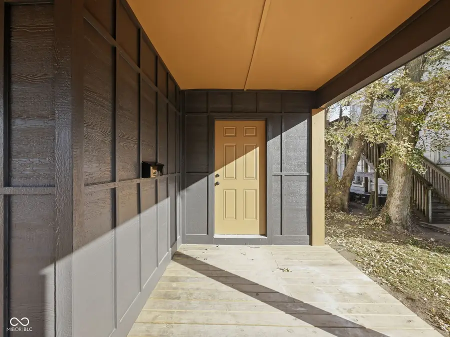 809 Hutchins Avenue, Columbus, IN 47201 - Image #2