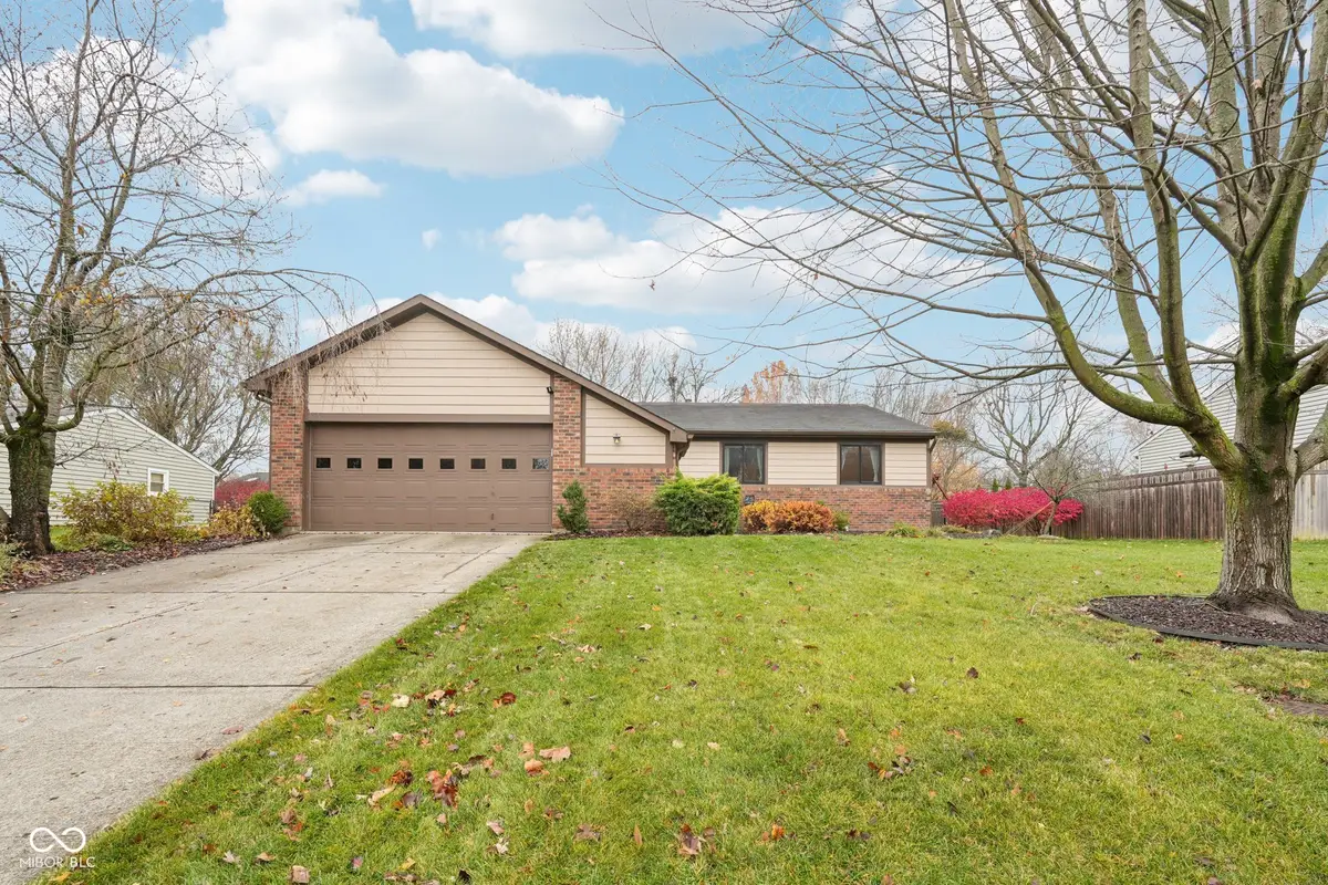 609 Sunblest Boulevard S, Fishers, IN 46038 - Image #1
