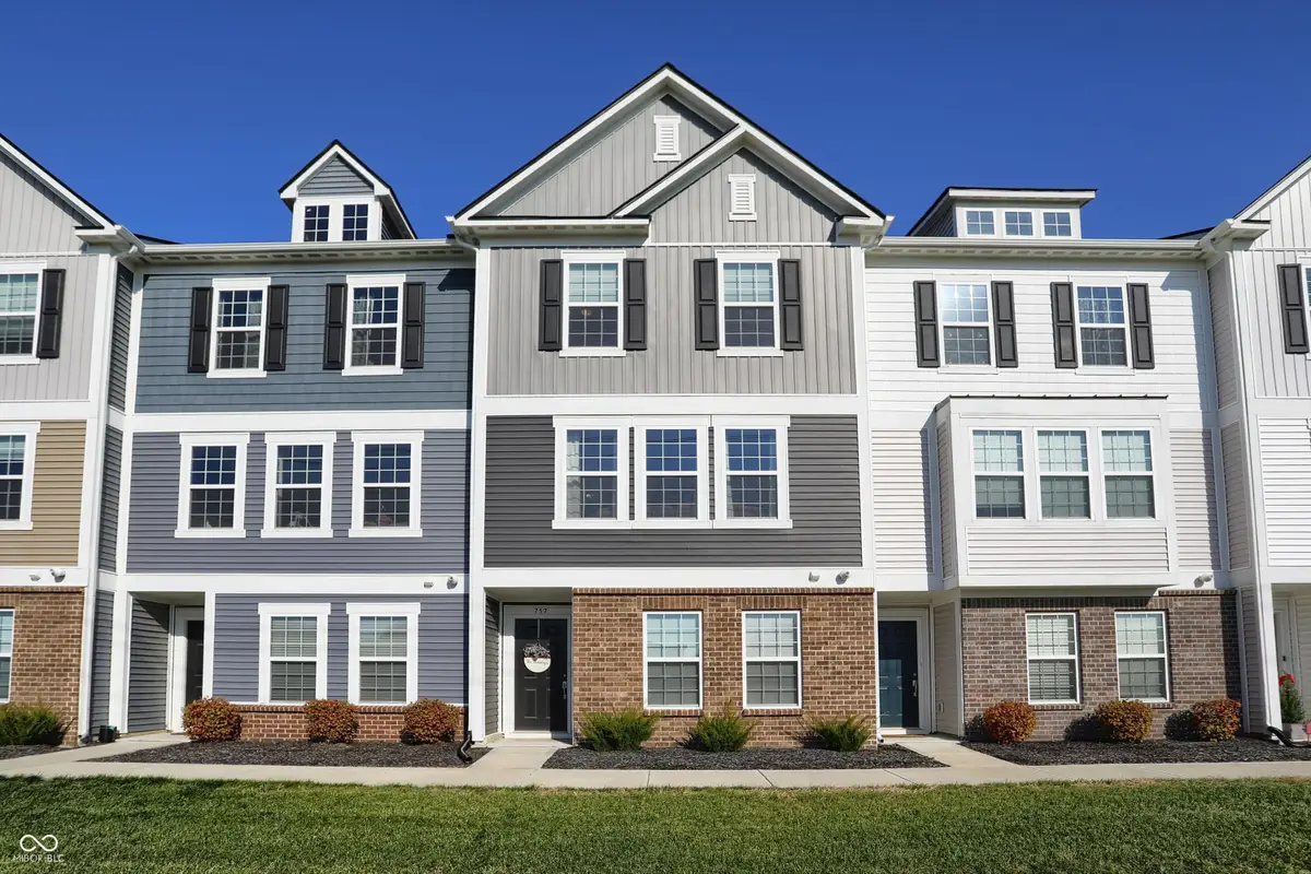 717 Axford Bay Drive, Westfield, IN 46074 - Image #1