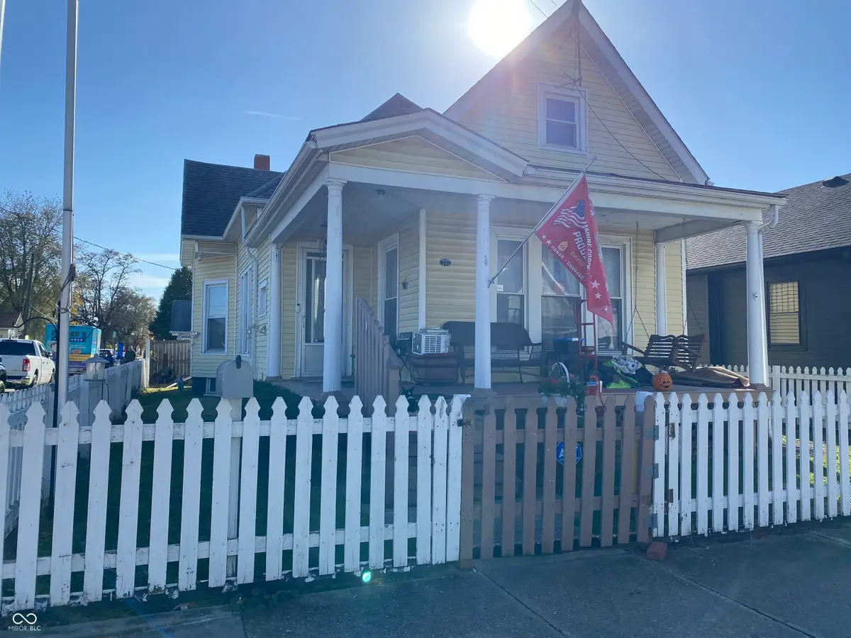 101 W Locust Street, Shelbyville, IN 46176 - Image #1