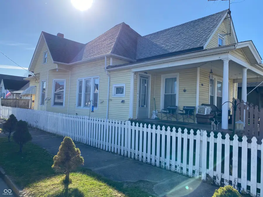 101 W Locust Street, Shelbyville, IN 46176 - Image #2