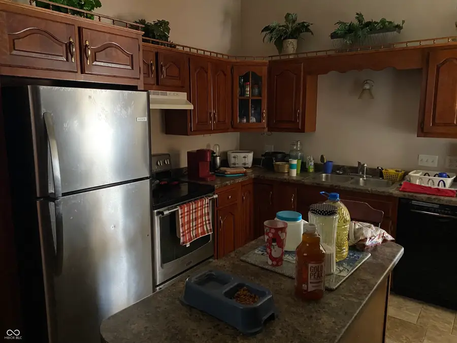 101 W Locust Street, Shelbyville, IN 46176 - Image #3