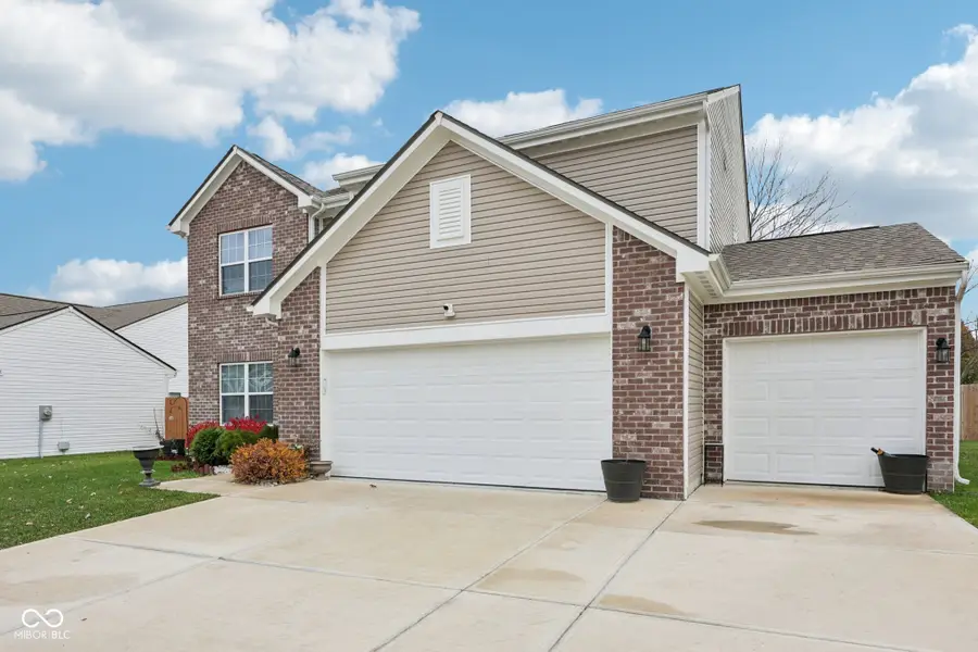 10101 Caprock Canyon Drive, Indianapolis, IN 46229 - Image #3