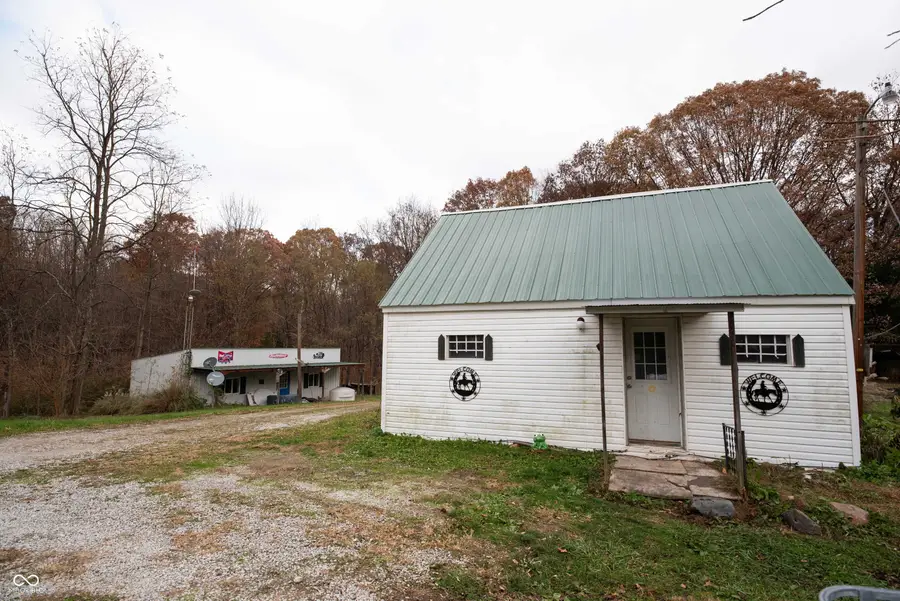 13350 N County Road 845 E, Westport, IN 47283 - Image #2