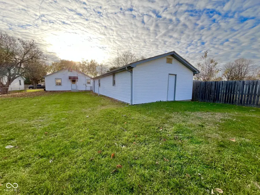 1913 Lee Street, Columbus, IN 47201 - Image #2