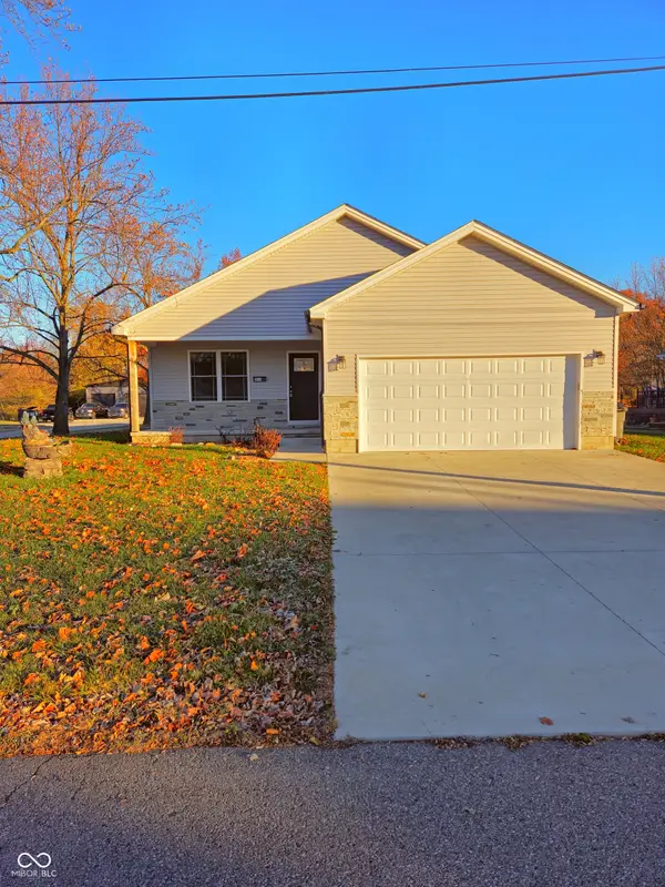 914 W 5th Street, Seymour, IN 47274