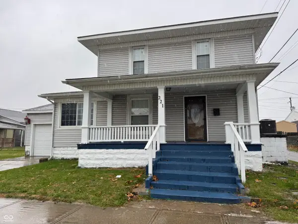 221 N Julian Street, Rushville, IN 46173