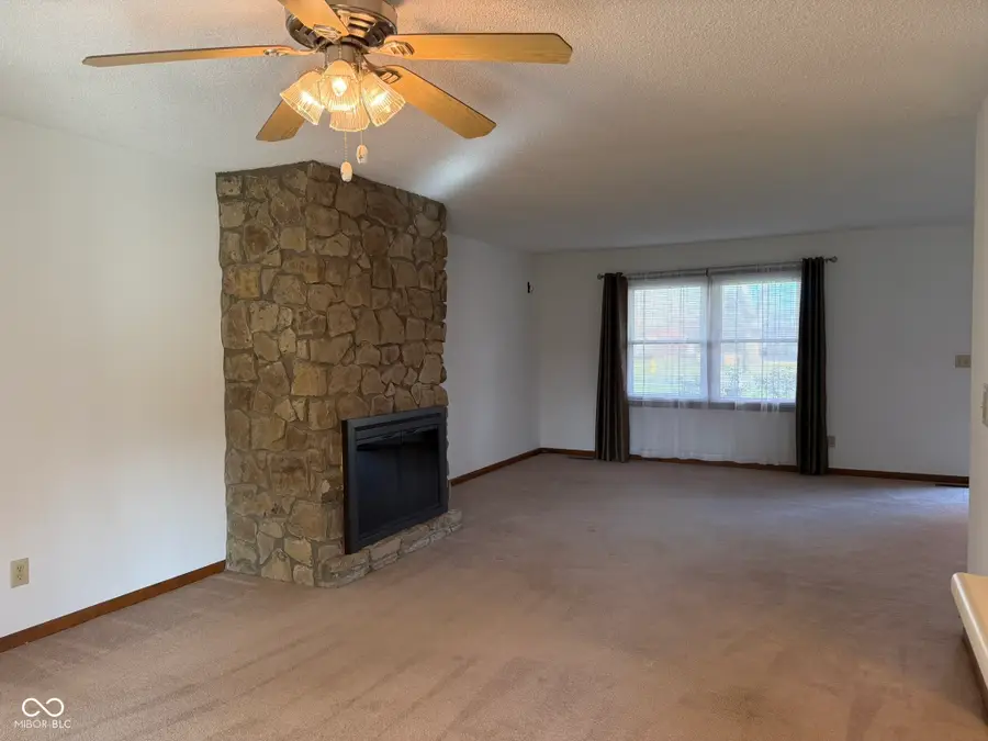 602 S Morristown Pike, Greenfield, IN 46140 - Image #3