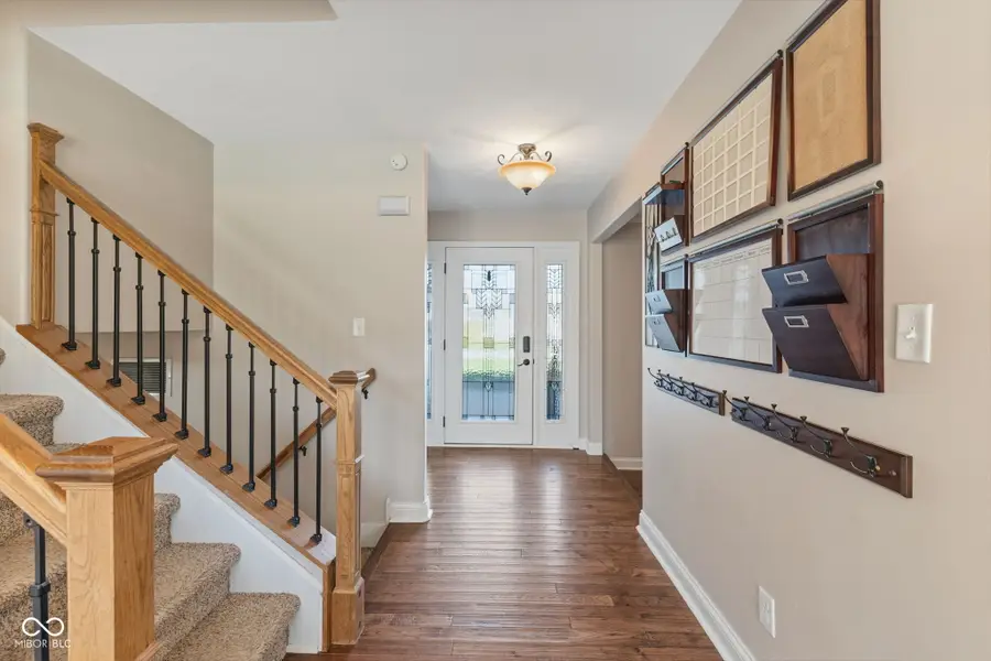 4201 Maple Hill Drive, Greenwood, IN 46143 - Image #3