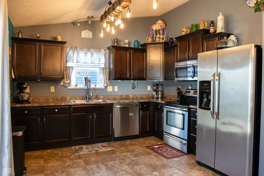 2425 Bristol Drive, Franklin, IN 46131 - Image #3