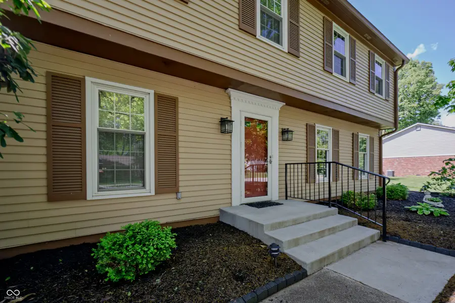 10214 E Lakeshore Drive, Carmel, IN 46033 - #3