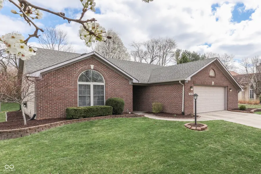 7835 Shannon Lakes Way, Indianapolis, IN 46217 - Image #2