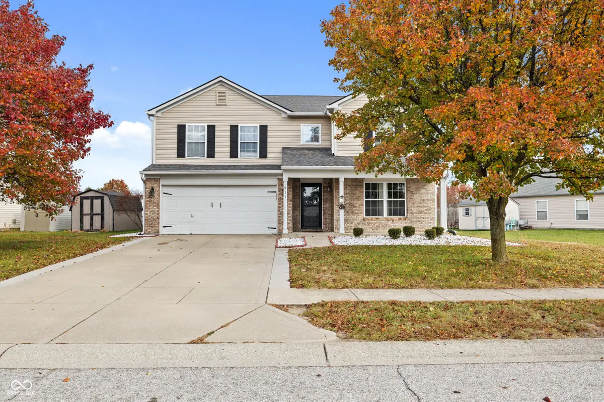 911 Needle Ridge Lane, Brownsburg, IN 46112 - Image #1