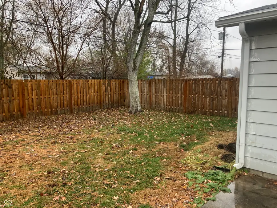 3001 S Broadway Street, Yorktown, IN 47396 - Image #2