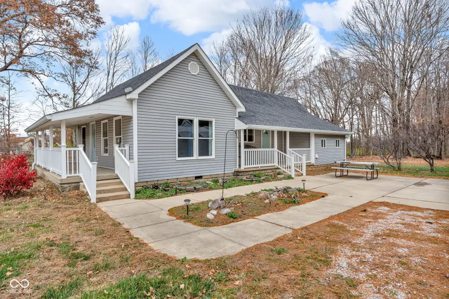 8013 S County Road 350 W, Stilesville, IN 46180 - Image #2