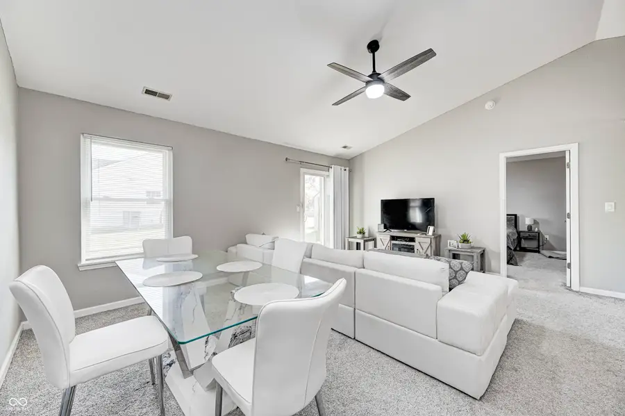 141 E Brixton Woods Drive, Pittsboro, IN 46167 - Image #3