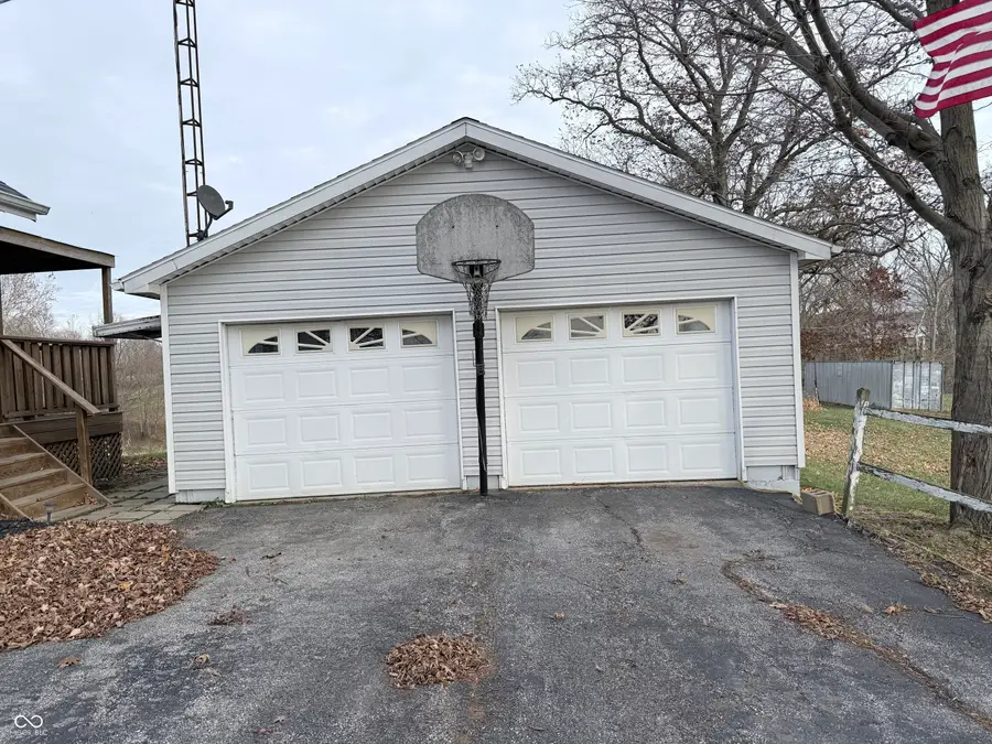 7116 S County Rd 850 W, Glenwood, IN 46133 - Image #2