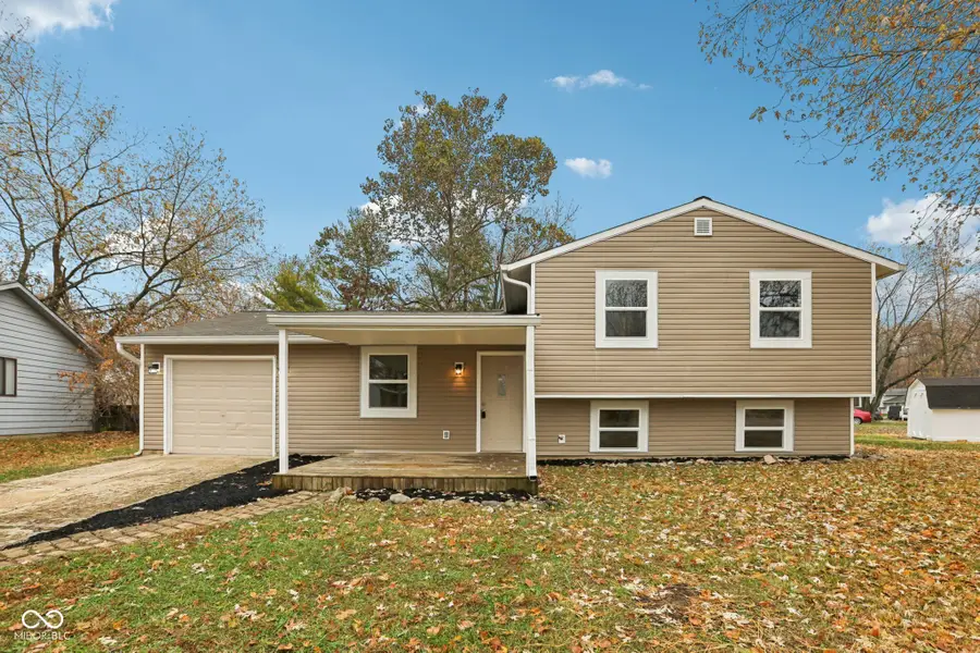5525 Prairie Dog Drive, Indianapolis, IN 46237 - Image #3