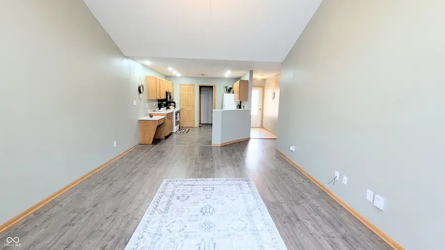 42 Grassyway Court, Whiteland, IN 46184 - Image #3