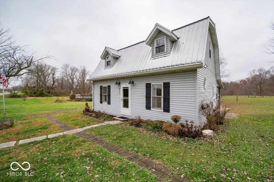 4111 S Byerly Road, Freedom, IN 47431 - Image #2