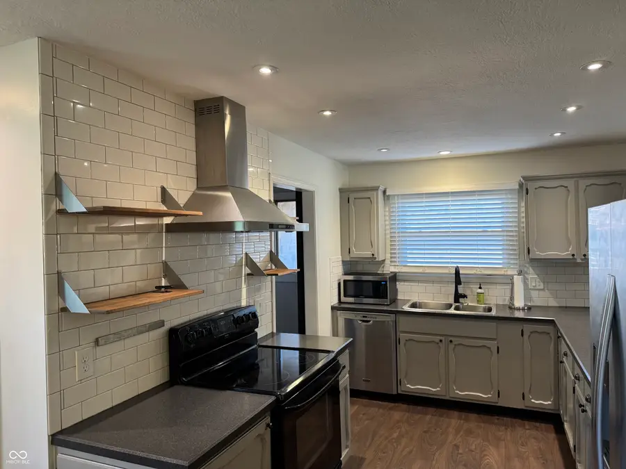 467 S Serenity Way, Greenwood, IN 46142 - Image #3