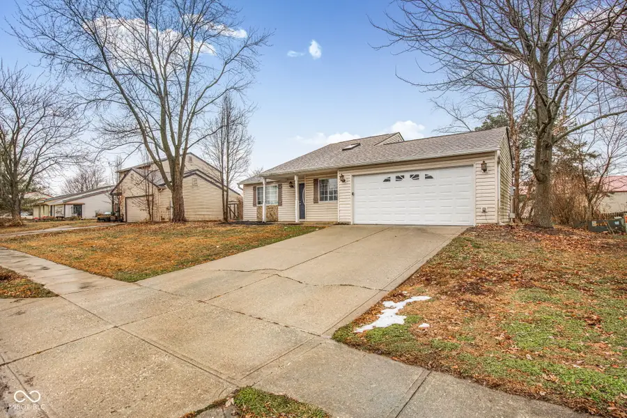 132 Country Wood Drive, Whiteland, IN 46184 - Image #2