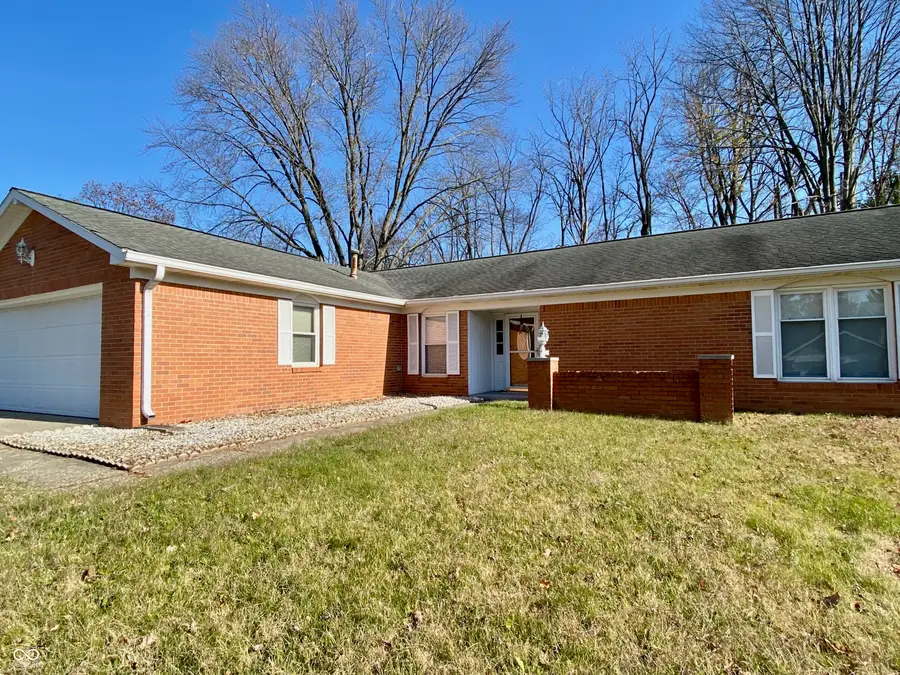 429 Thornberry Drive, Carmel, IN 46032 - Image #2