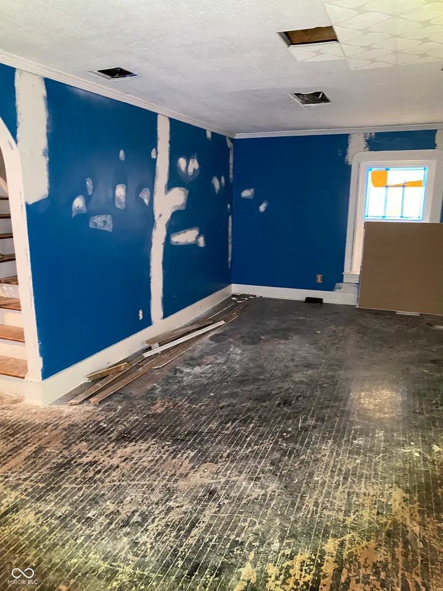 207 E Broadway Street, Alexandria, IN 46001 - Image #2