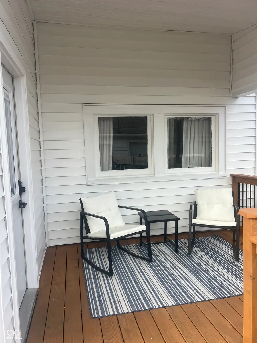 225 N Center Street, Plainfield, IN 46168 - Image #2