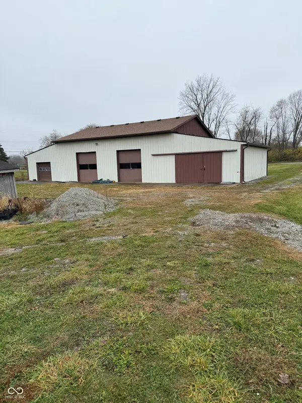 9512 Brookville Road, Indianapolis, IN 46239