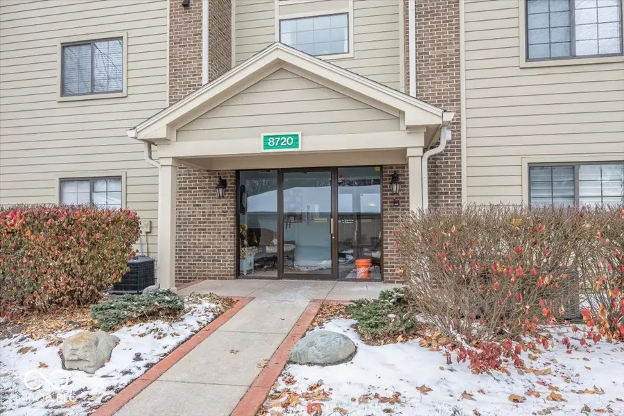 8720 Yardley Court #203, Indianapolis, IN 46268 - Image #3