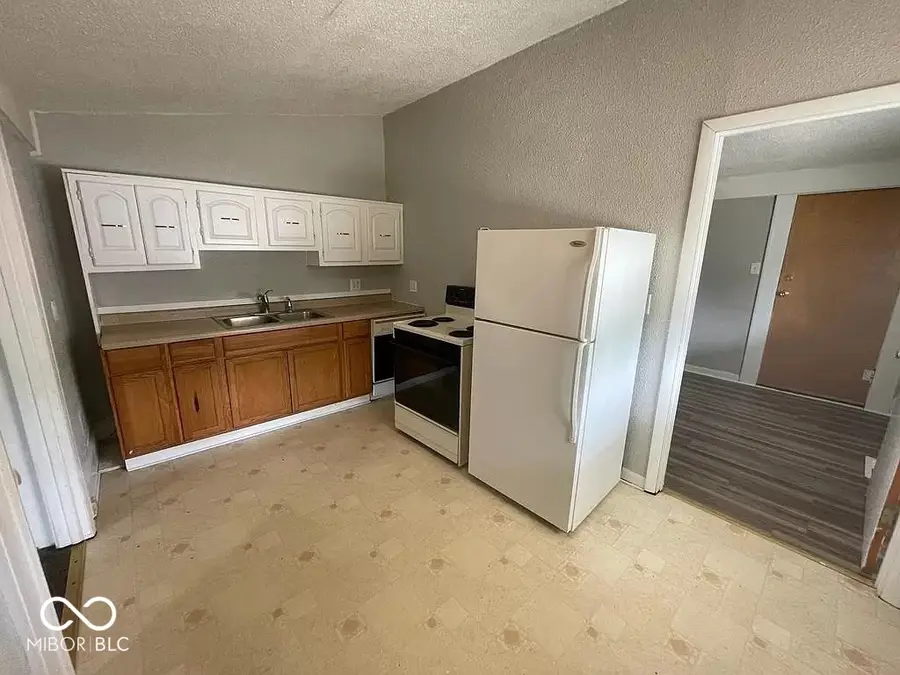 800 W Lindweth Place, Muncie, IN 47303 - Image #3