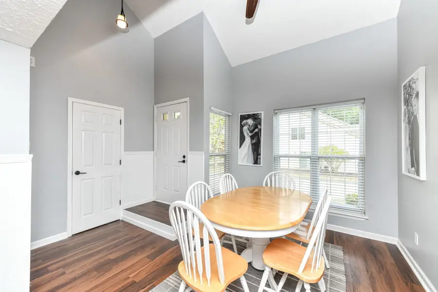 2502 Chaseway Court, Indianapolis, IN 46268 - Image #2