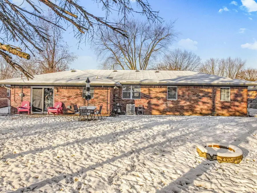 12231 Dunbar Circle N, Indianapolis, IN 46229 - Image #2