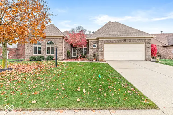 11697 Lake Forest Parkway, Carmel, IN 46033