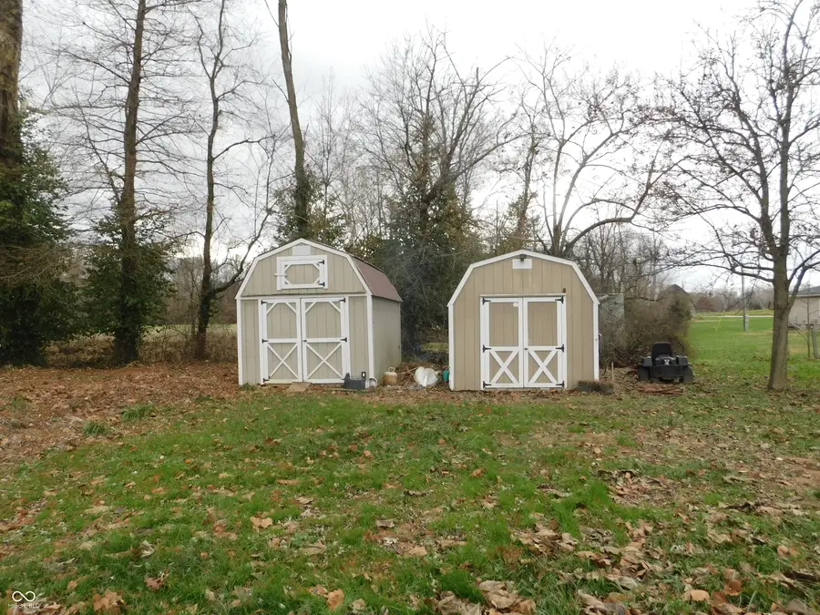 5796 S 200 W, Vallonia, IN 47281 - Image #2