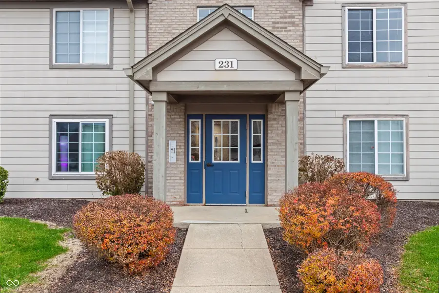 231 Legends Creek Place #207, Indianapolis, IN 46229 - Image #2