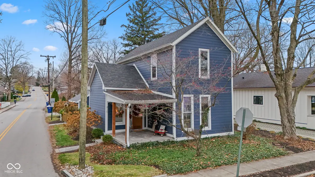 410 N Maple Street, Zionsville, IN 46077 - Image #1