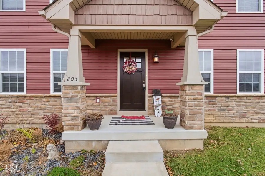203 Crestwood Avenue, Crawfordsville, IN 47933 - Image #2