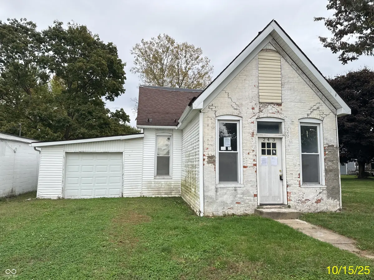 263 S Carthage Road, Charlottesville, IN 46117 - Image #1