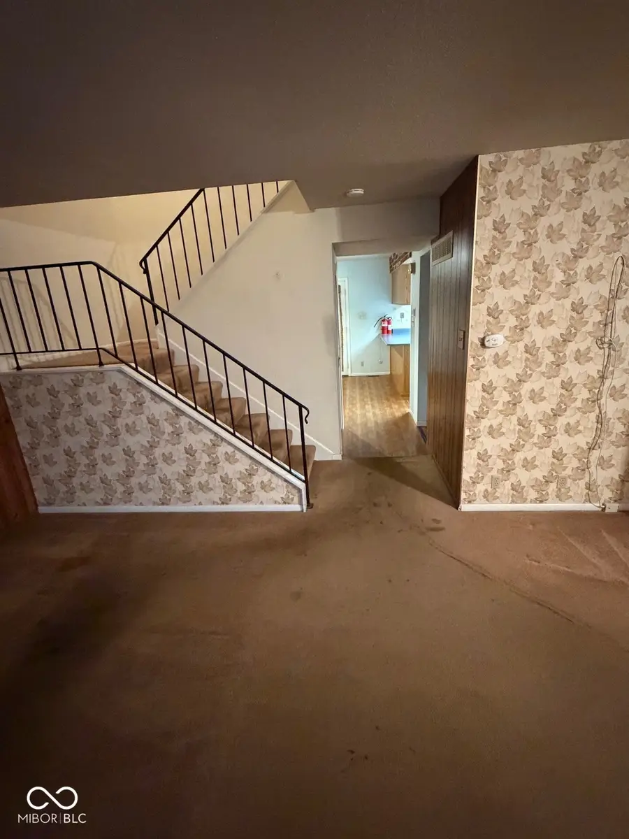 8104 Bromley Place, Indianapolis, IN 46219 - Image #3