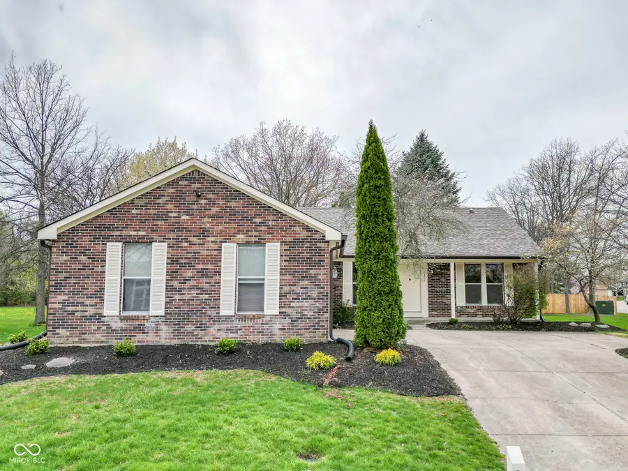 9362 Helmsdale Drive, Indianapolis, IN 46256 - Image #2