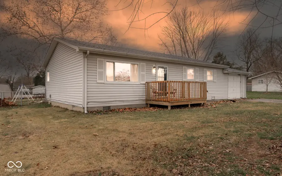 320 New York Street, Austin, IN 47102 - Image #2