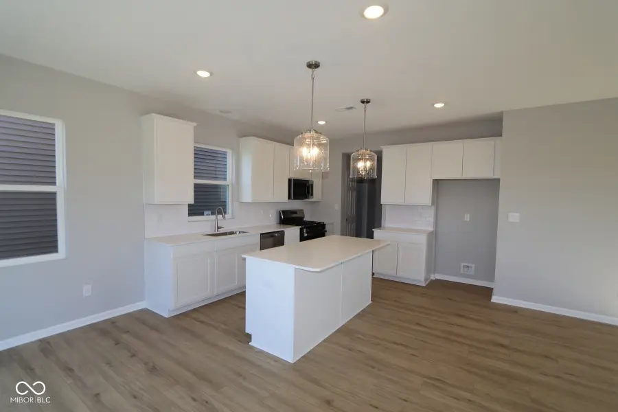 5220 Rolling Meadow Boulevard, Indianapolis, IN 46237 - Image #3