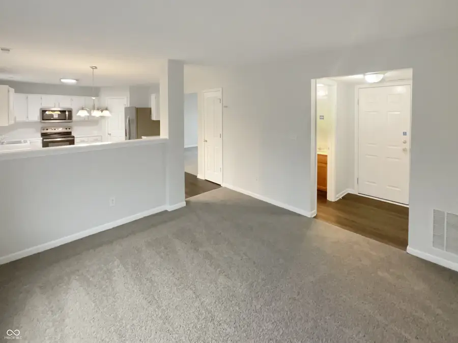 1076 Halifax Lane, Indianapolis, IN 46231 - Image #3