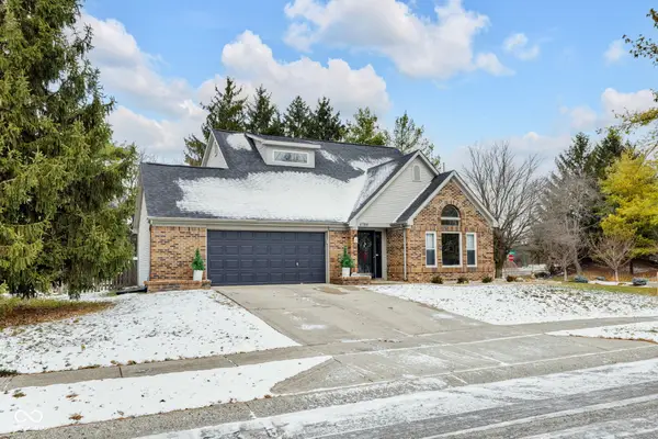 6784 Cherry Blossom West Drive, Fishers, IN 46038
