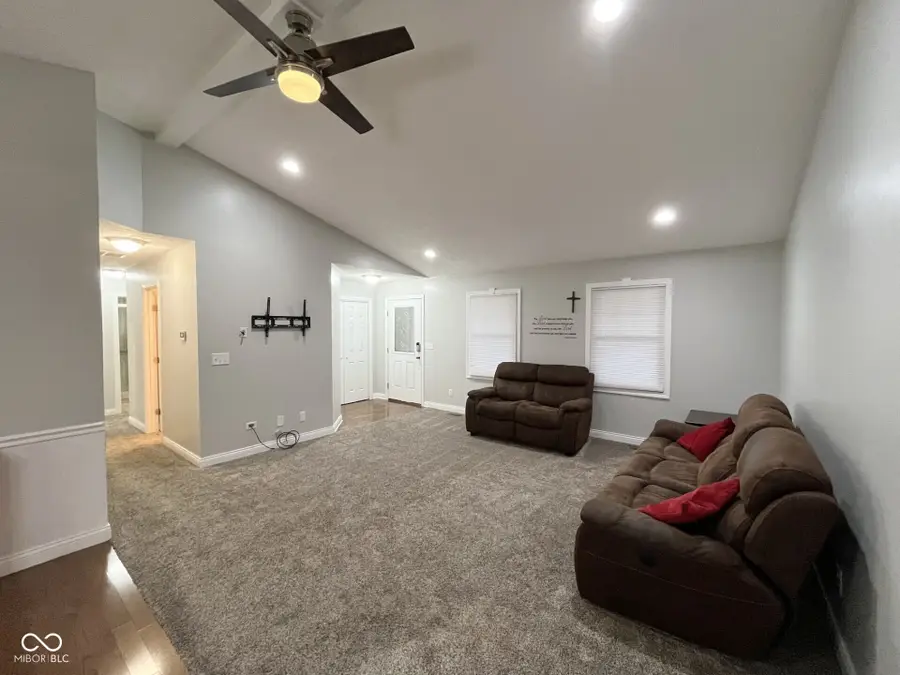 246 Springhill Rd, Seymour, IN 47274 - Image #2