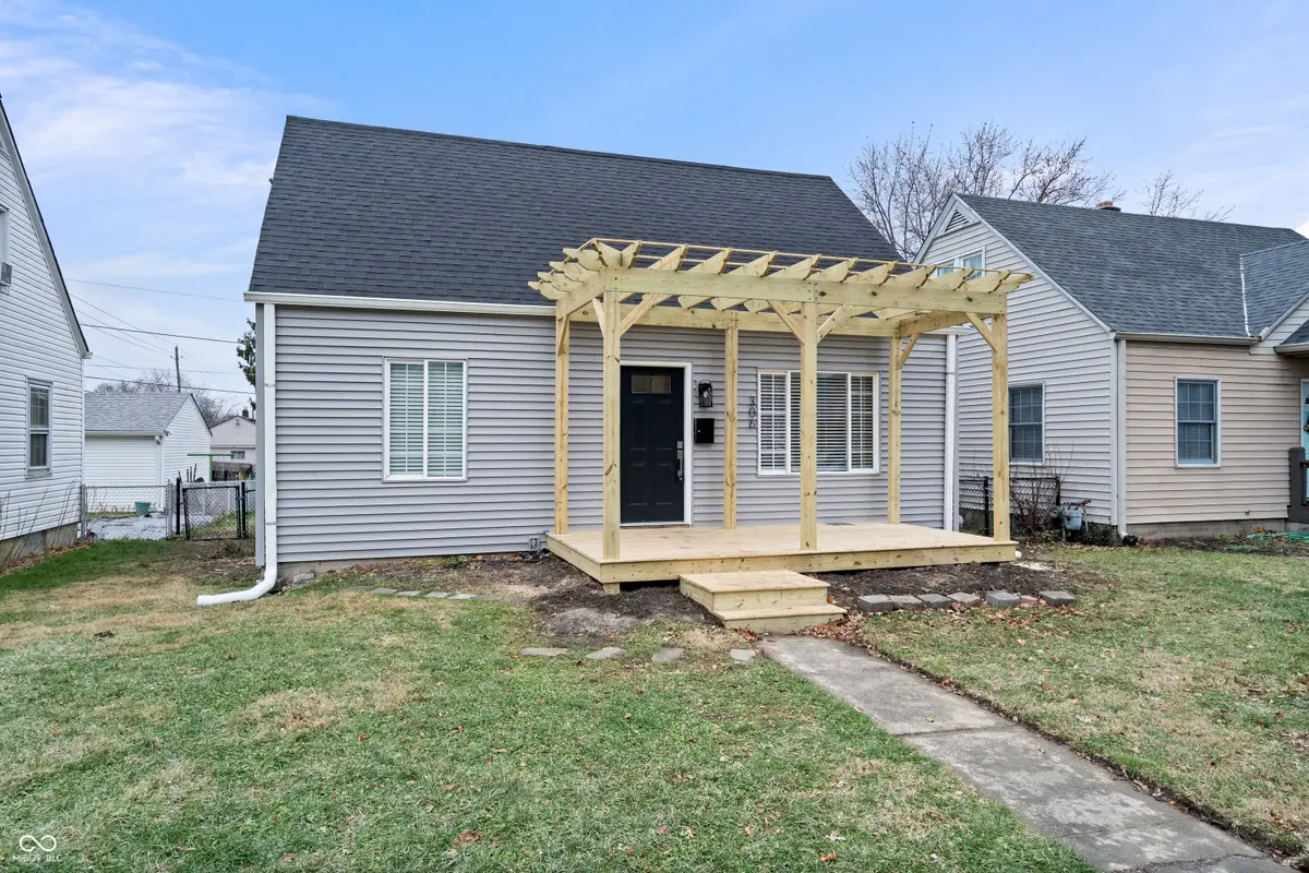 306 N 18th Avenue, Beech Grove, IN 46107 - Image #1