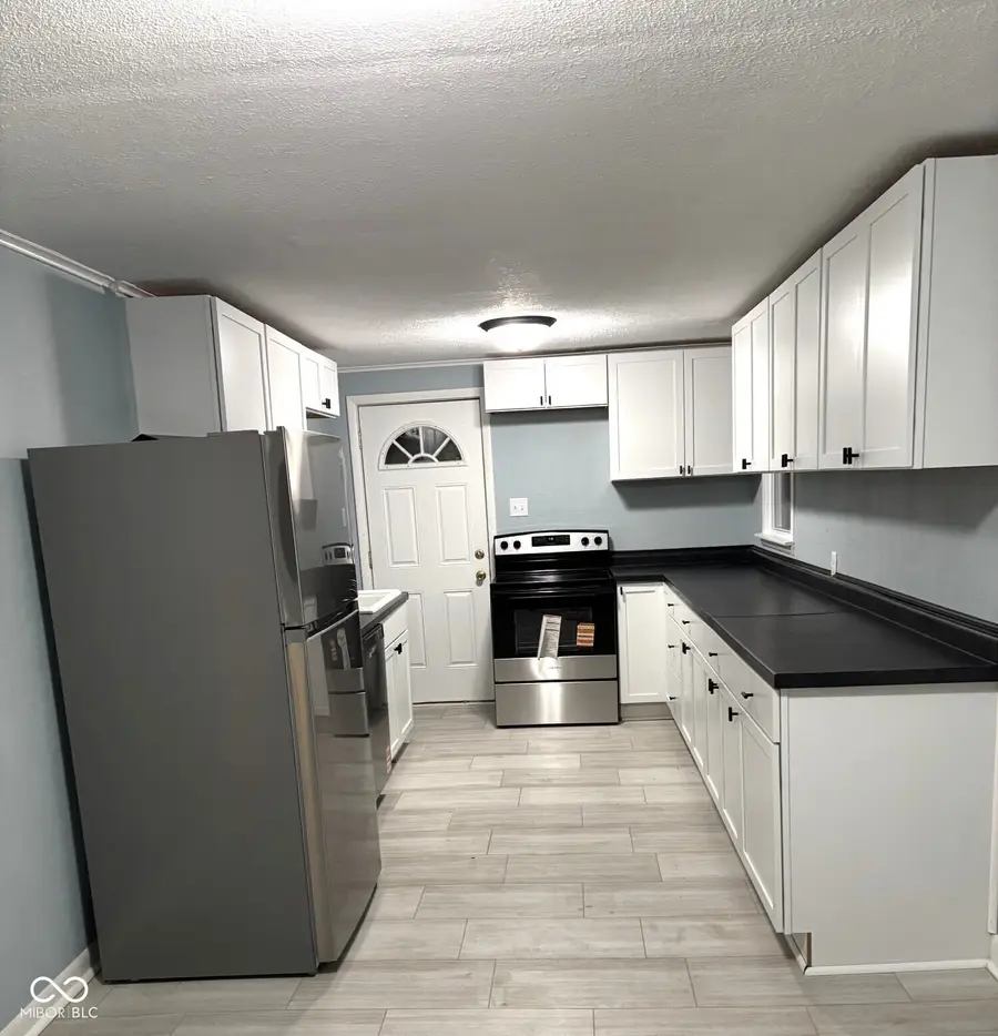 401 Elva Street, Anderson, IN 46013 - Image #2