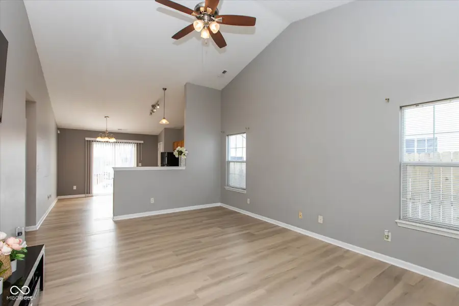 10703 Hanover Court, Indianapolis, IN 46231 - Image #2